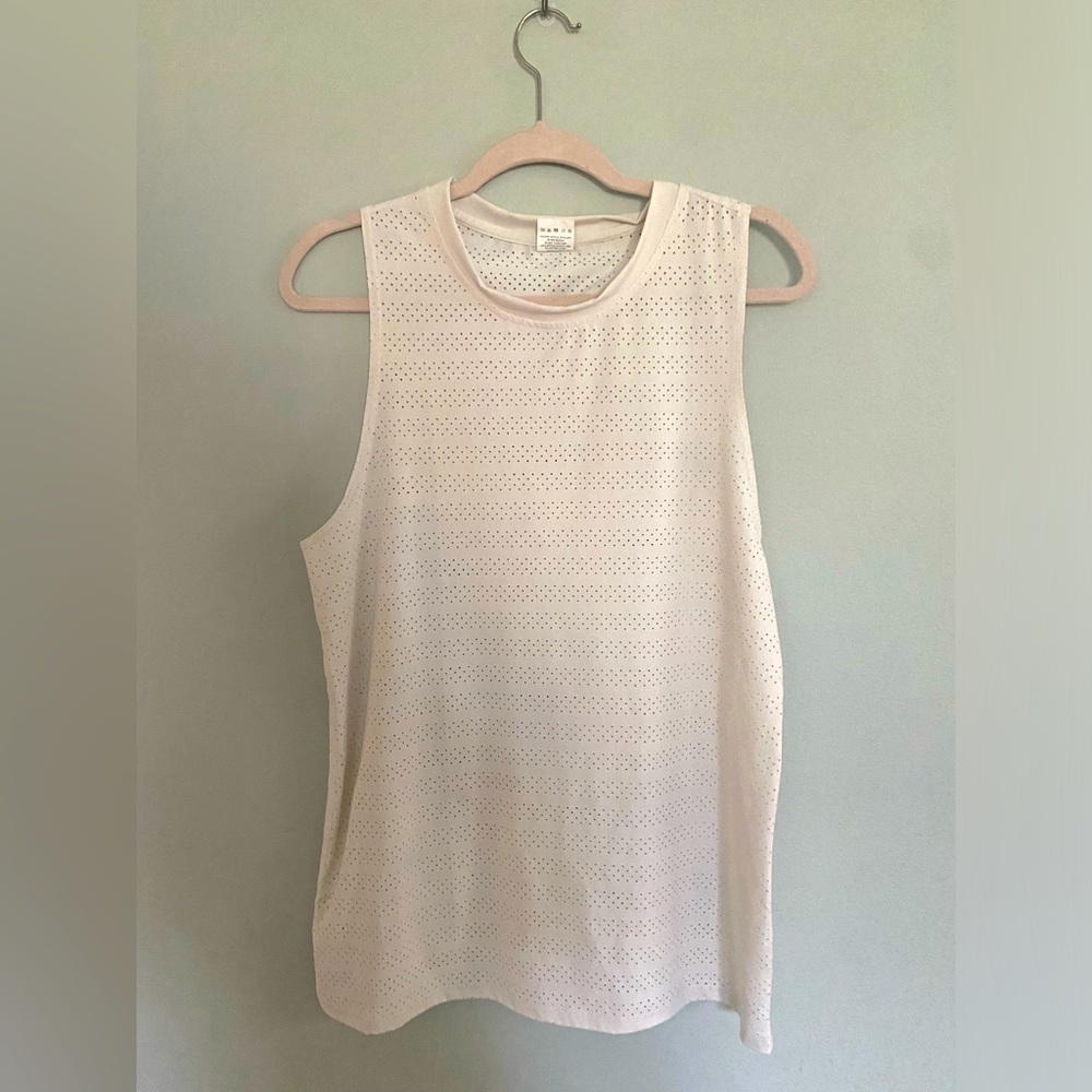 Zyia workout top.  Cut out design.